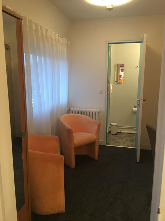 Hotel Bagnoles - Contact 3*